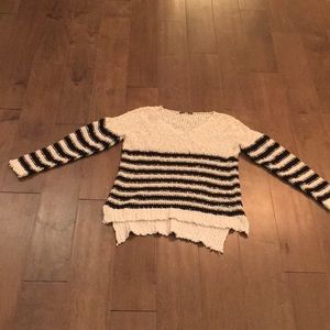 Brandy Melville sweater ❤️